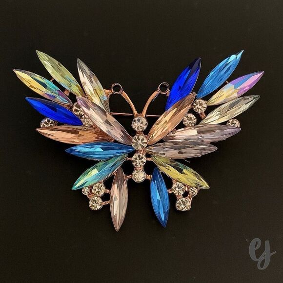 Lyra Vintage Style Butterfly Brooch Lapel Pin with Sparkly Marquise Crystals - Picture 1 of 8